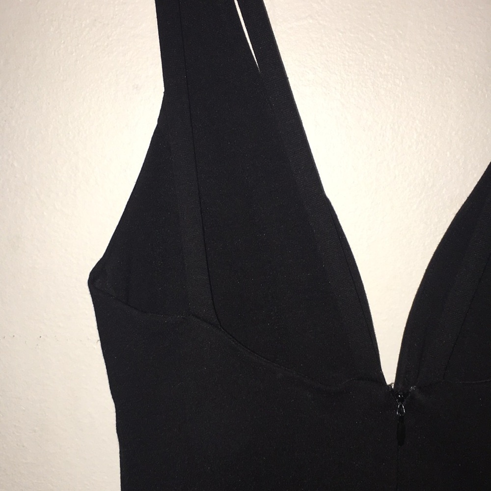 Black short dress - Picture 4 of 4